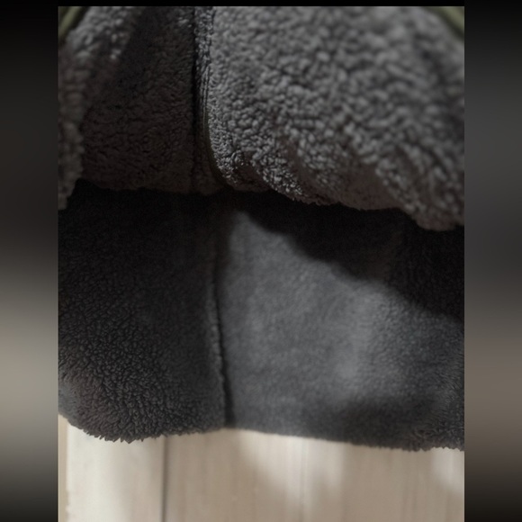 Plus Size Women’s Dusty Olive Weathercast Midweight Reverible Vest - Picture 4 of 7